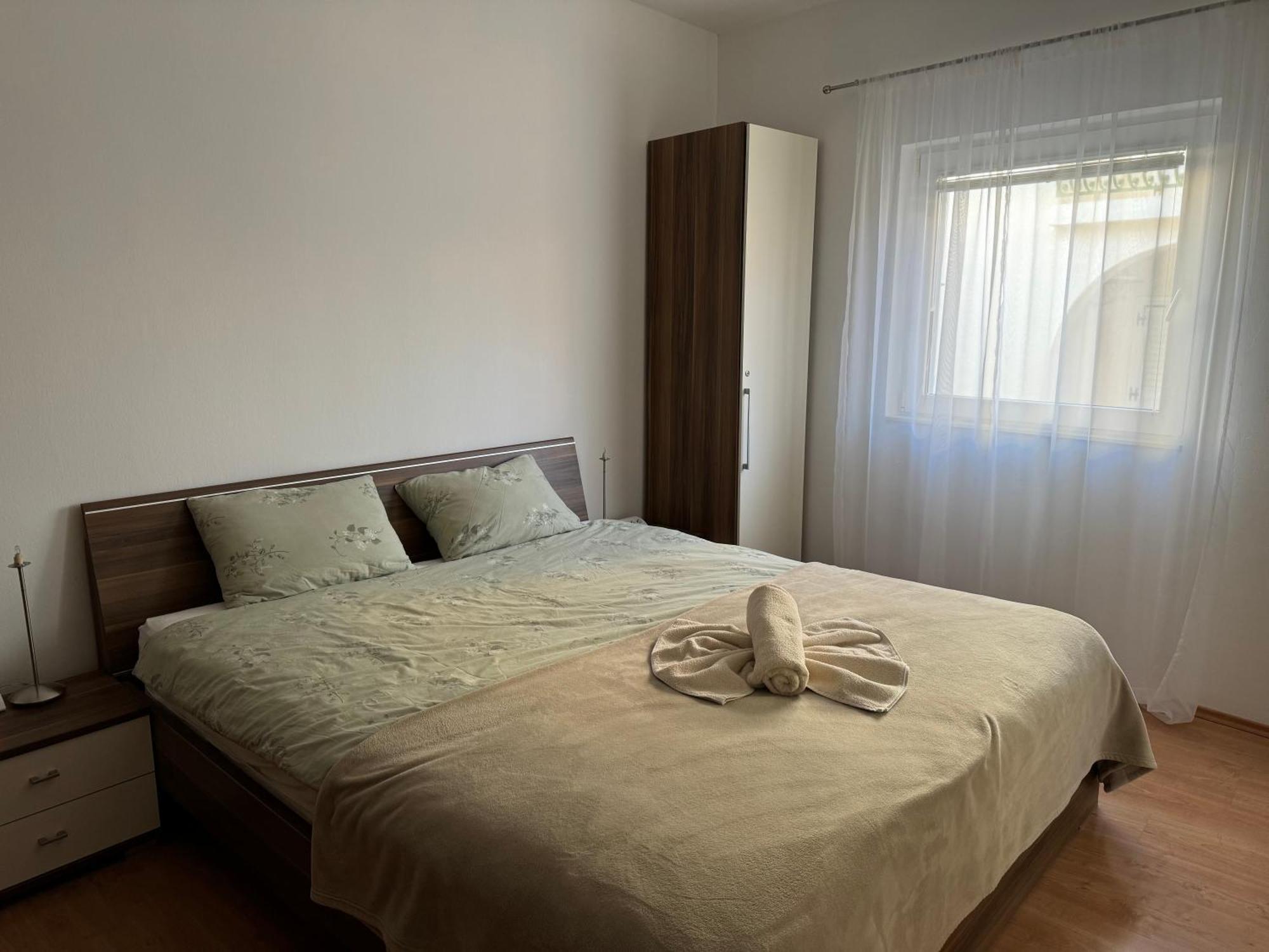 Apartments Vrime Биоград на Мору Екстериор снимка
