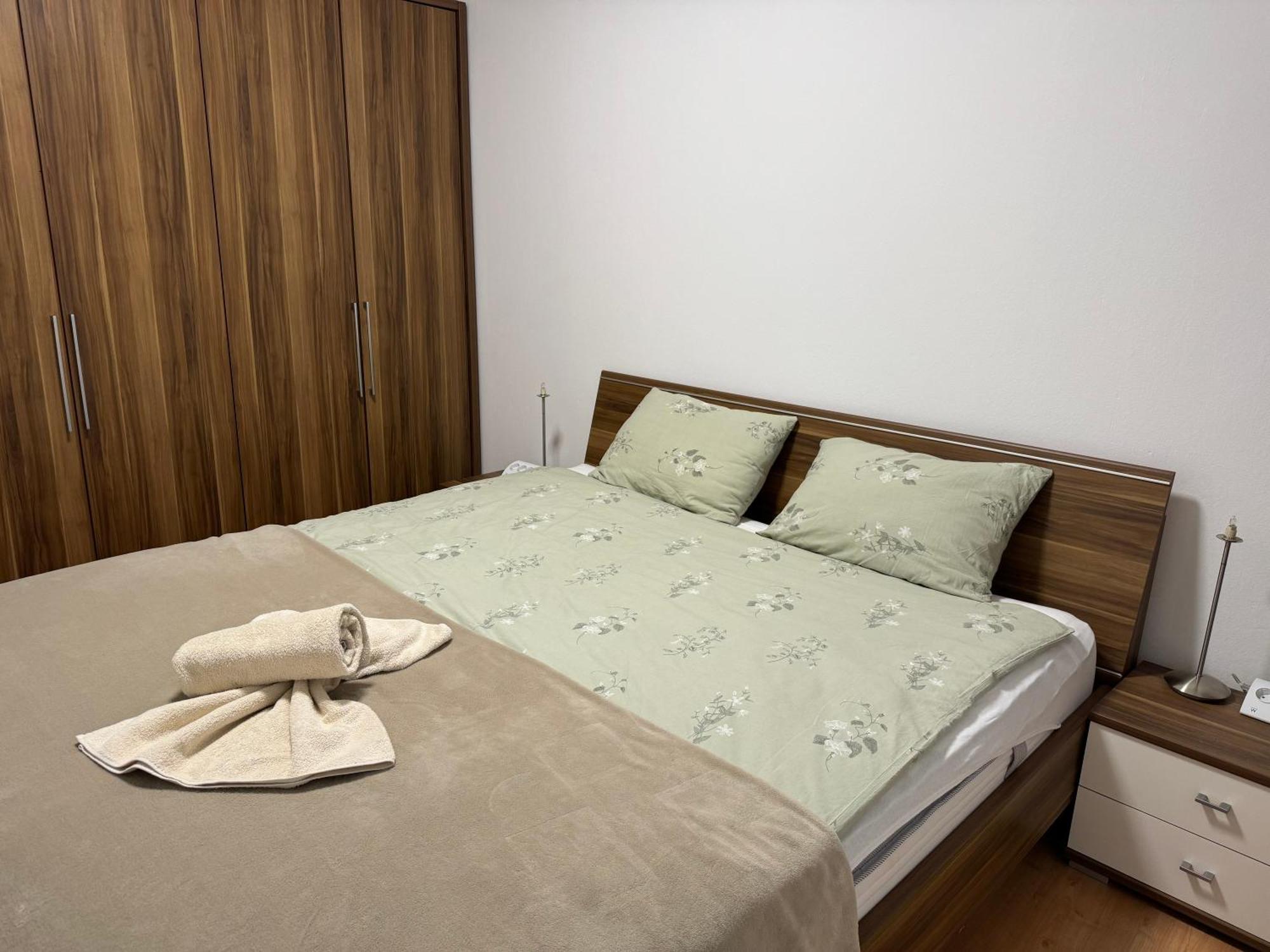 Apartments Vrime Биоград на Мору Екстериор снимка
