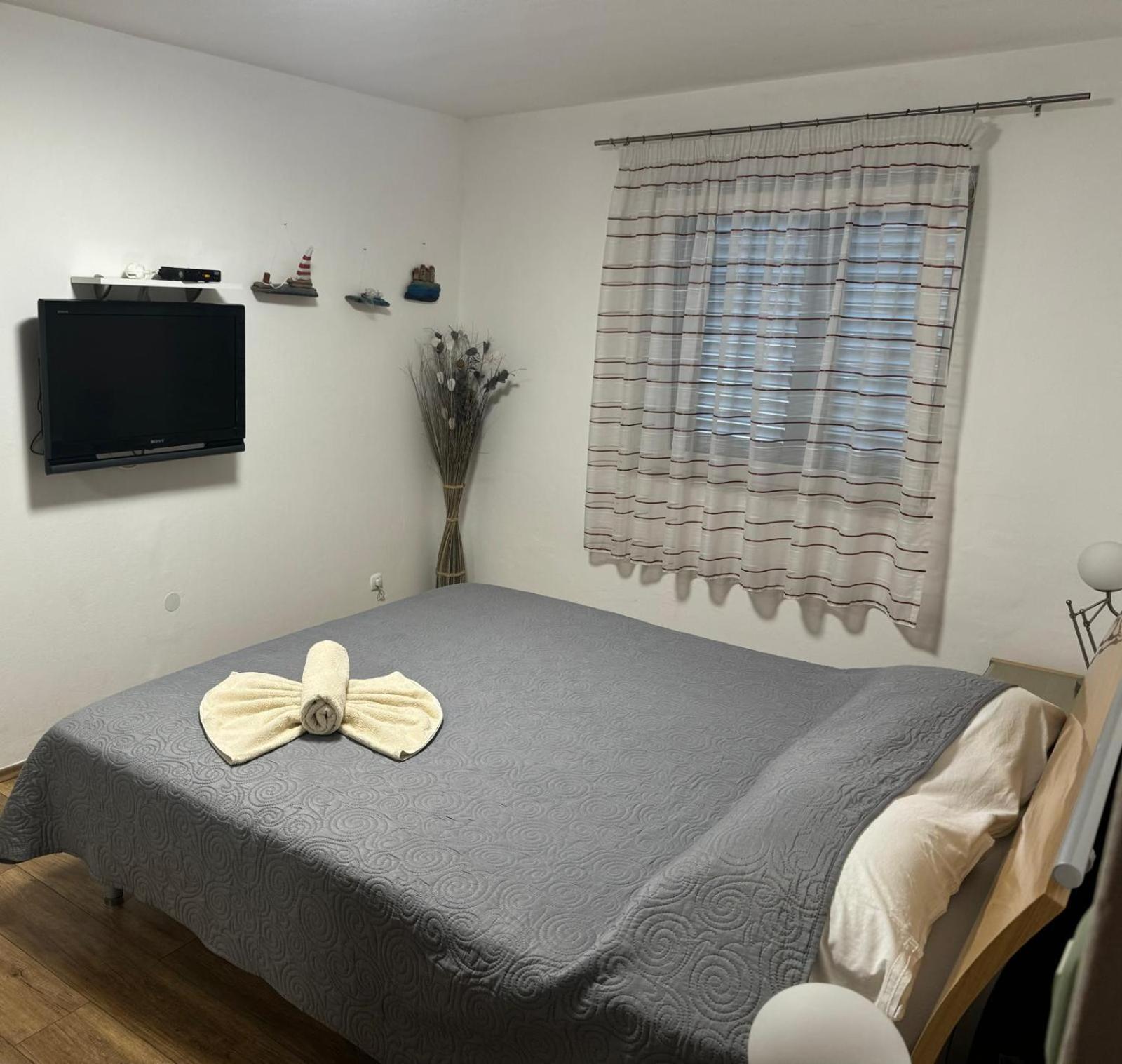 Apartments Vrime Биоград на Мору Екстериор снимка