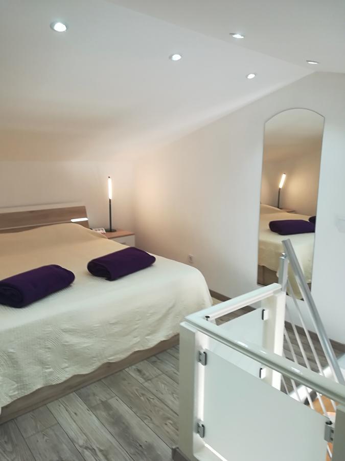 Apartments Vrime Биоград на Мору Екстериор снимка