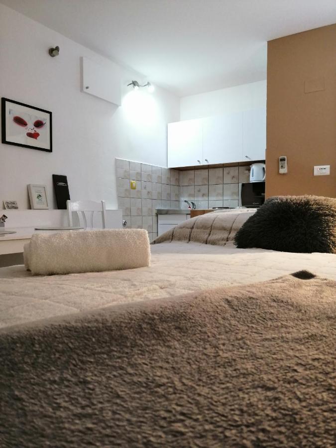Apartments Vrime Биоград на Мору Екстериор снимка